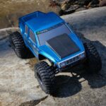 1/10 SCX10 III Coyote 4X4 RTR Brushed Rock Crawler, Blue - Image 6