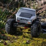 1/10 SCX10 III Coyote 4X4 RTR Brushed Rock Crawler, Silver - Image 4