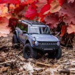 1-30 SCX30 Ford Bronco 4X4 RTR Brushed Rock Crawler (Battery & Charger Included) Gray - Image 3