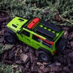 1-30 SCX30 Jeep Wrangler JLU 4X4 RTR Brushed Rock Crawler (Battery & Charger Included) Green - Image 6